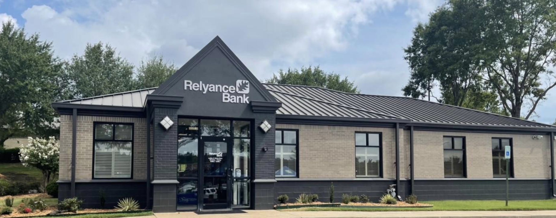 Relyance Bank's Chenal branch officially open for business after relocation